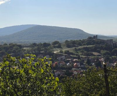 DEVÍN, krásny pozemok 259 m2 - s VÝHĽADOM na DEVÍNSKY HRAD