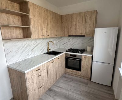 PRENÁJOM 2 izbový, zariadený byt na ul.Mederčská - KOMÁRNO