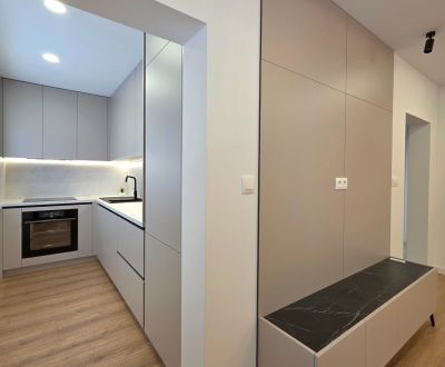 : 3-izbový byt, Ružínska, zasklený balkón, 66 m2