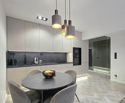 : 4-izbový tehlový byt, Park duklianskych obetí, 85 m2