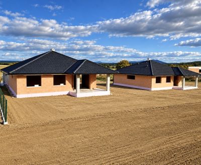 PREDAJ | NOVOSTAVBA 4 i. bungalov s terasou, Nová výstavba - Veľké Z.