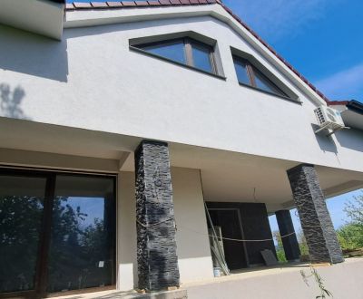 Rodinný dom, garáž a záhrada 2.600 m2, Žemberovce, Dohoda možná