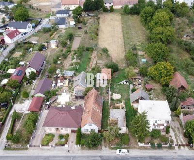 STAVEBNÝ POZEMOK 3076m2 - HORŇANY - INVESTIČNÝ POTENCIÁL