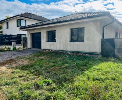  NA PREDAJ: Moderný 4-izbový rodinný dom s garážou