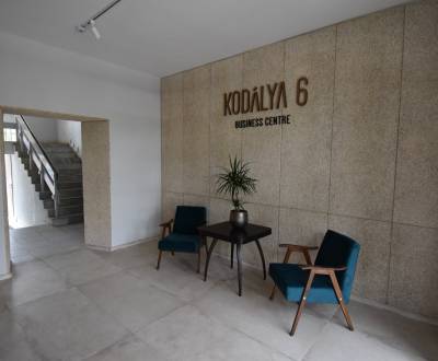 Prenájom kancelárske priestory 18,5m2, Galanta