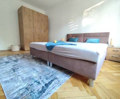 Na prenájom 1-izbový byt v Nových Zámkoch