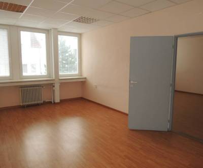 Prenájom kancelárie pri Poluse, Pluhová  ul., 22m2 - 60 m2, 
