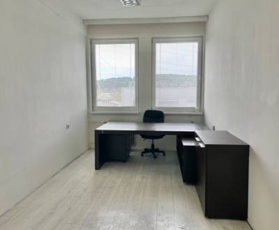 Prenájom - kancelária 15 m2 v priemyselnej zóne v Žiline