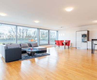 REZERVOVANÉ Priestranný 3byt 125 m2, s terasou a parkovaním,KARLOVESKÉ