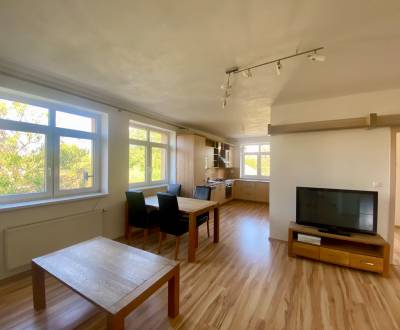 PRENÁJOM 3 izbový byt so záhradou, blízko nemocnice, pod Kalváriou