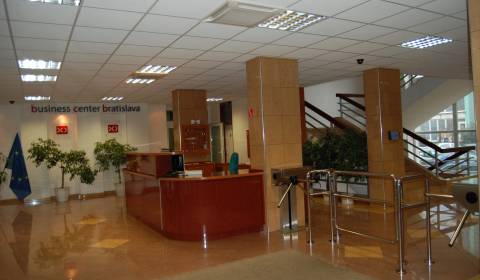Kancelárie v AB na Miletičovej ulici, 20m2 - 150 m2