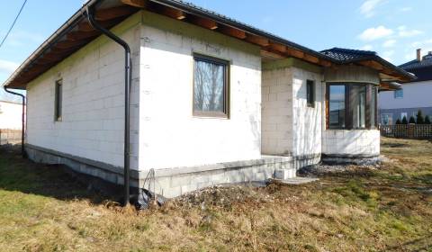 Novostavba - BUNGALOV v obci Svinica na pozemku 858 m²