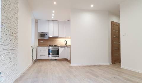REZERVOVANÝ krásny 3 izb. byt ul. Trieda SNP, 54 m², LOGGIA