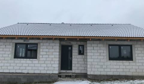 NOVOSTAVBA - BUNGALOV BLÍZKO KOŠÍC - 15 min do centra mesta