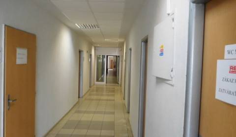 PRENÁJOM: kancelárie, Južná trieda, Košice + PARKING