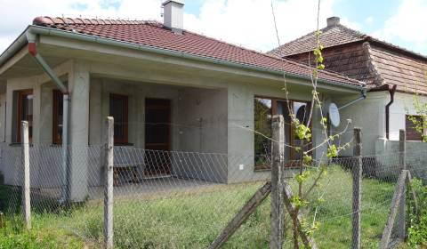 Na predaj rodinný dom Dvory nad Žitavou
