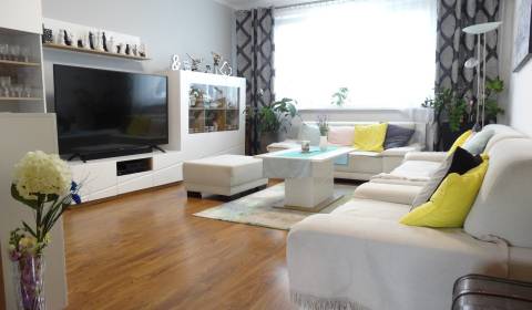 3 - IZB BYT., KOMPLET REK., KLIMATIZÁCIA, LOGGIA, PIVNICA, PEZINOK