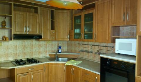 3-izbový byt na prenájom, 78 m2, Vráble, Sídl. Žitava, okr. Nitra