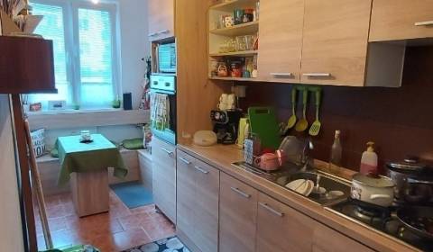 Predaj 3 izbového bytu na sídlisku JUH Nové Zámky