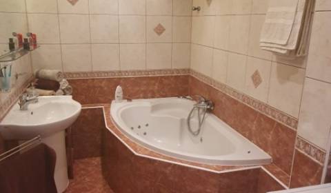 PRENAJATÉ - KRÁSNY 2 IZBOVÝ BYT, KLÍMA, 2 X LOGGIA