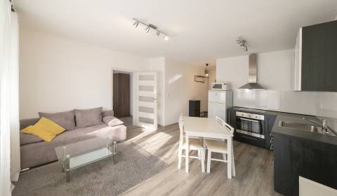 Príjemný, zariadený 2i byt, 48 m2, pet friendly, s balkónom