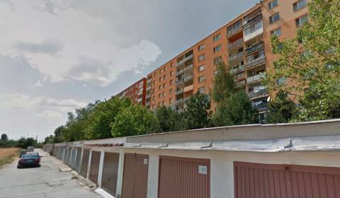 1 IZB. BYT NA REKONŠTRUKCIU - RAČA, RENDEZ - NA PASEKÁCH