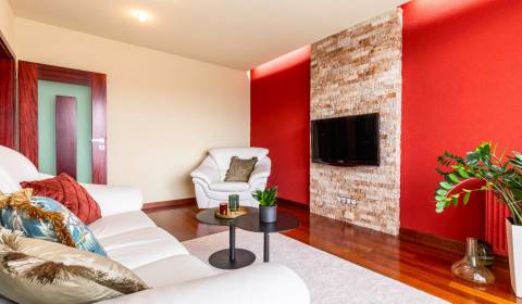 Štýlový zrekonštruovaný 3-izbový byt s loggiou, 67 m2, ul. Muškátová