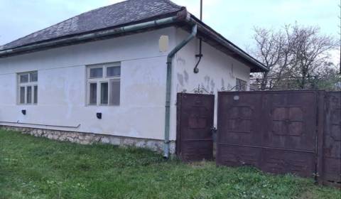 Rodinný dom Turňa nad Bodvou. 4-izbový. Pozemok 724 m²