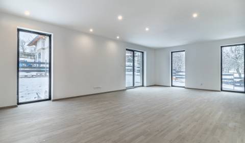 REZERVOVANÝ...4 IZB. DOKONČENÝ BUNGALOV - BUDIMÍR