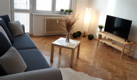 SLNEČNÝ 2,5 IZBOVÝ BYT S BALKÓNOM - PRI ROZADOLE - RUŽINOV/NIVY