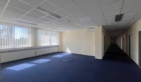 Prenájom kancelárskych priestorov  Drieňová ul., 15 m2-209 m2- 2000m2