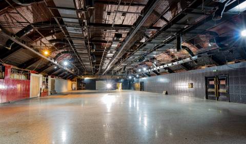 Na prenájom obchodno – reštauračný priestor, 1.207 m2, BA – Staré Mest