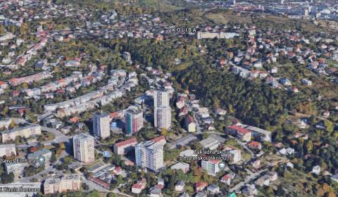 VEĽKÝ DVOJ-GENERAČNY ROD.DOM - KRAMÁRE, POD KOLIBOU