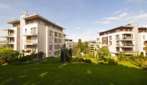 Nadštandardný 2-izbový byt, 70 m2, zariadený, dvojgaráž