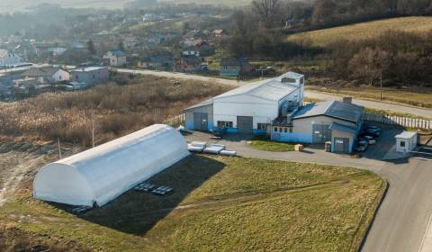 Ponúkame na prenájom halu 330m2, Ličartovce