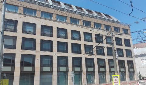 Prenájom exkluzívnych kancelárskych priestorov 230 m2 v Star. meste
