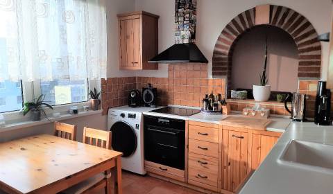 3-izbový byt na predaj, Vráble - Lúky, 77 m2