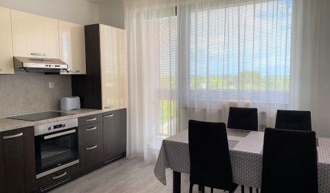 PRENÁJOM 3 izbový  zariadený byt s parkovaním, Nitra - Chrenová