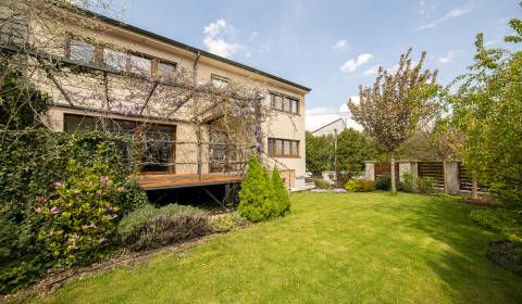 PREDANÉ Priestranný 5i RD, 265 m2, záhrada, dvojgaráž, Koliba