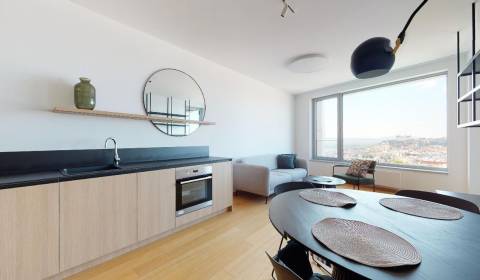 SKY PARK Nový 2-izbový byt s výhľadom na hrad, parkovanie