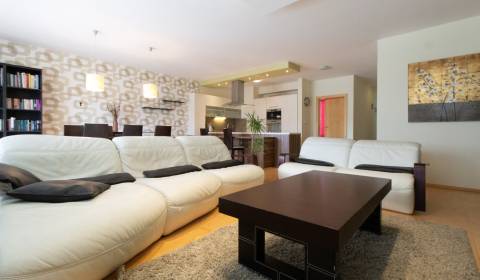 REZERVOVANÉ EXKLUZÍVNE Nadštandardný 3i byt