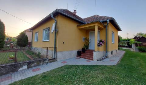 Rezervované - Na predaj rodinný dom v obci Trávnica
