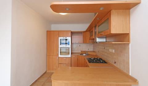 2-izbový priestranný byt, na predaj, Bebravská 3, Vrakuňa - Bratislava