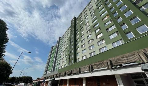 REZERVOVANÉ, 3-izbový byt, 76 m2, predaj, Jasovská, Petržalka