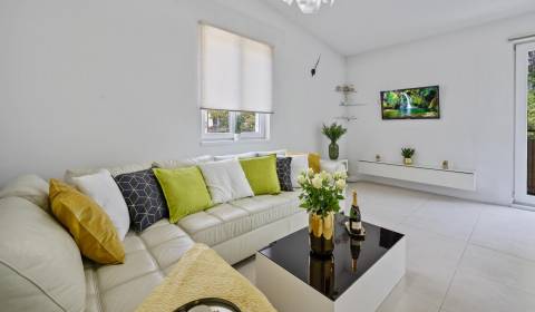 Predaj moderný 2 izbový byt 63m2,novostavba Mierová kolónia,Nové mesto