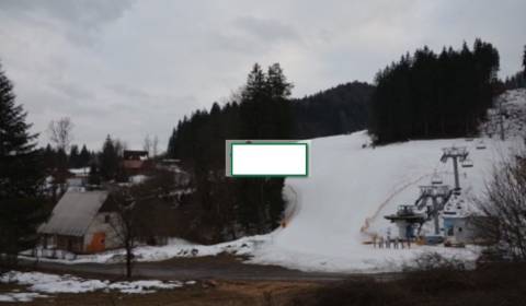 Pozemok pri lyžiarskom vleku na Orave