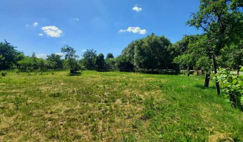Pozemok na predaj Melek, okr. Nitra, 833 m2