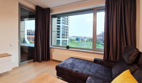 Exkluzívny 2i byt v projekte SKY PARK Bratislava | Domovia.sk