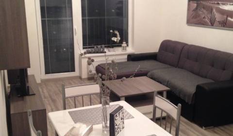 Prenájom 2 izbový byt NOVOSTAVBA Jégého ulica, Bratislava II Ružinov