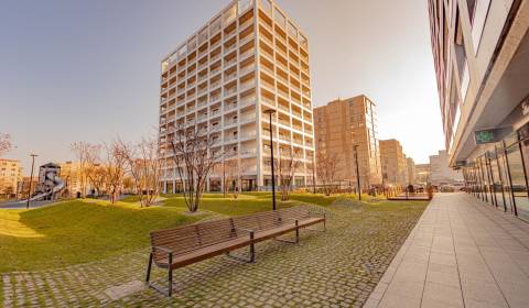 REZERVOVANÉ 3 IZB. byt vo VÝBORNEJ LOKALITE, URBAN RESIDENCE